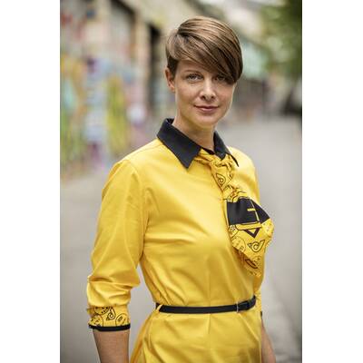 NEUE POST-UNIFORMEN VON MARINA HOERMANSEDER 