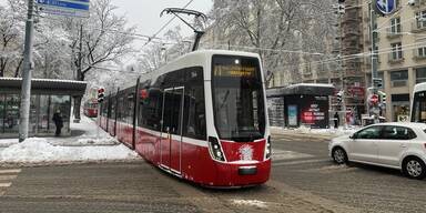 Schneewalze sorgt für Verzögerungen im Öffi-Netz