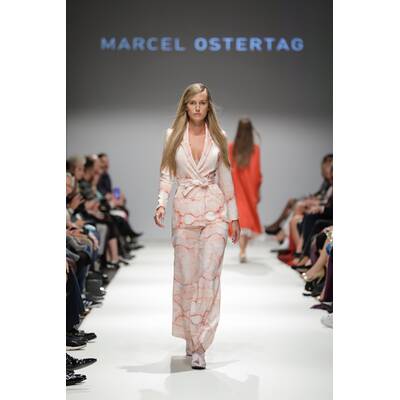 Marcel Ostertag .MQ VIENNA FASHIONWEEK.19