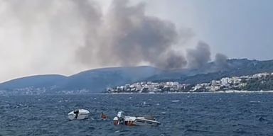 Blitz l&ouml;st riesigen Brand in Urlaubsparadies aus