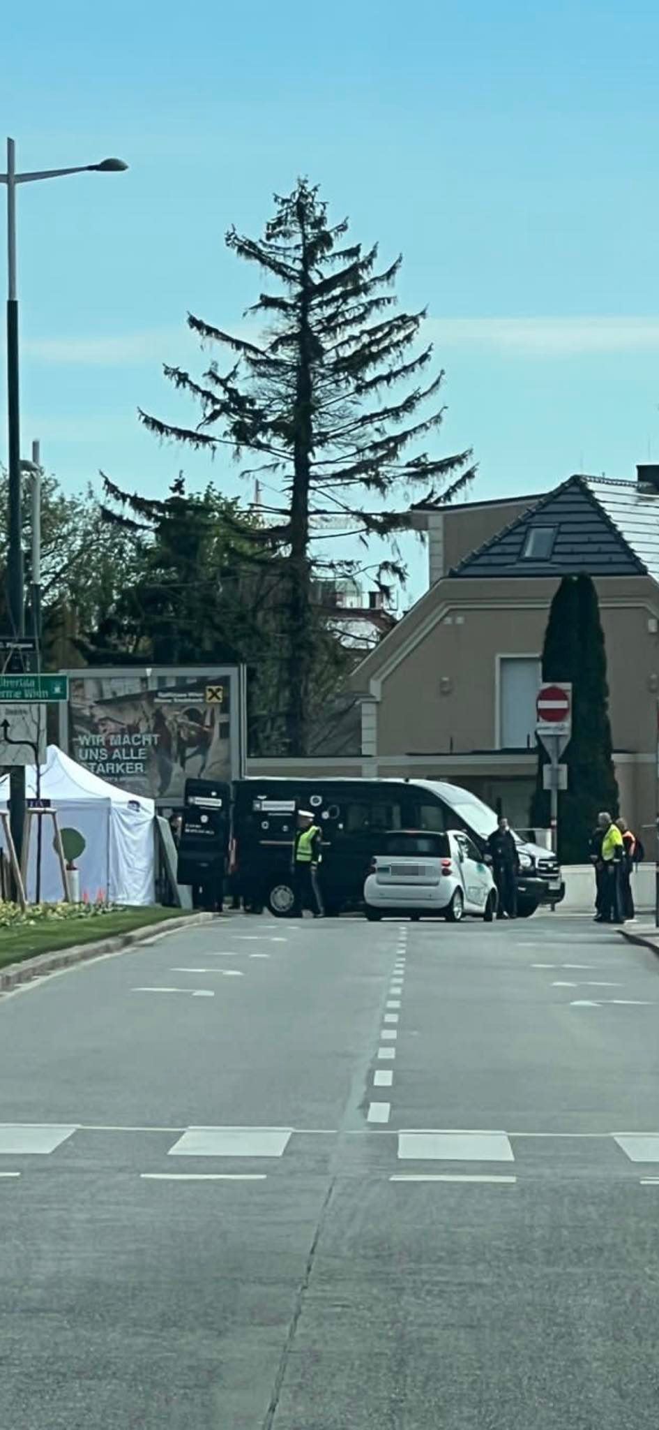 Fußgängerin von Lkw erfasst