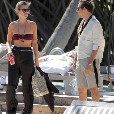 Kate Moss urlaubt nach einem Modeljob auf St. Barth  
