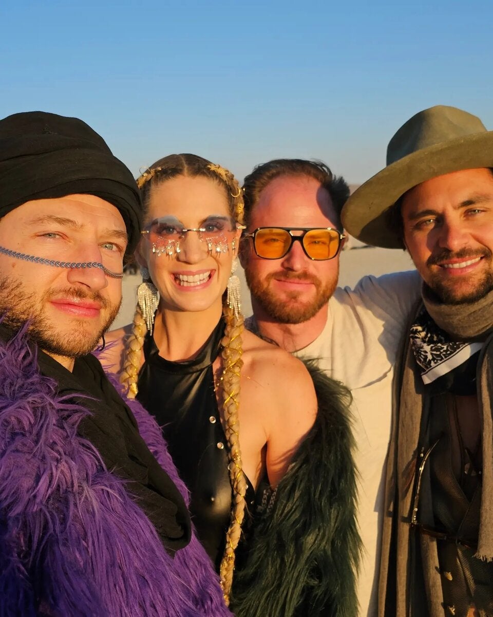 Austro-Promis bei Burning Man gestrandet