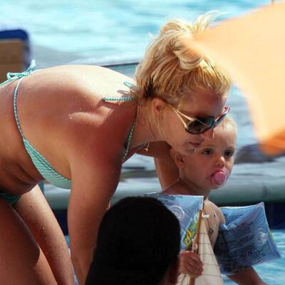 Britney Spears badet mit ihren Kids