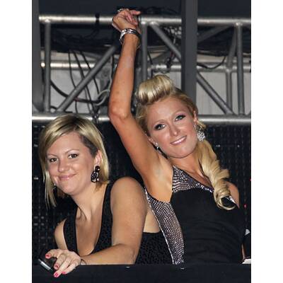 So wild feiert Paris Hilton in Cannes