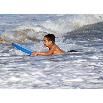 Brad Pitt, Maddox & Pax in Malibu