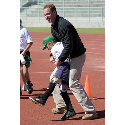 Vuvuzela & Raubtiere: William & Harry in Afrika