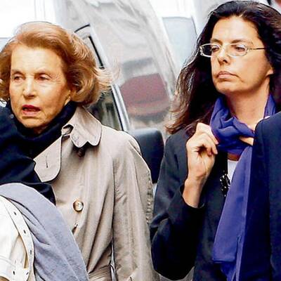 Vom Familienstreit zur Regierungskrise