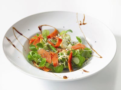 3 Wilder Gurken-Grapefruit-Salat mit Lachs