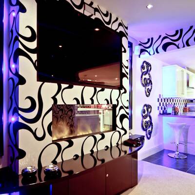 10. Veligandu Island Resort