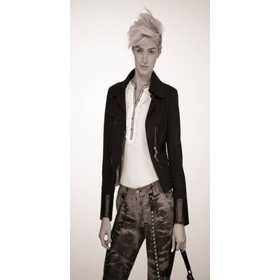 LAMB by Gwen Stefani mit Gwen Stefani