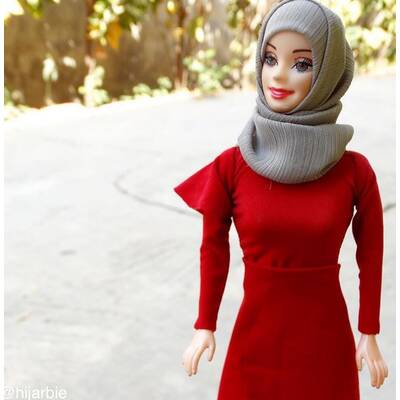 Kopftuch-Barbie erobert das Internet