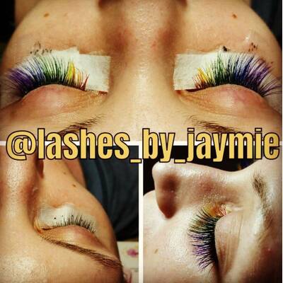 Beautytrend: Rainbow-Lashes