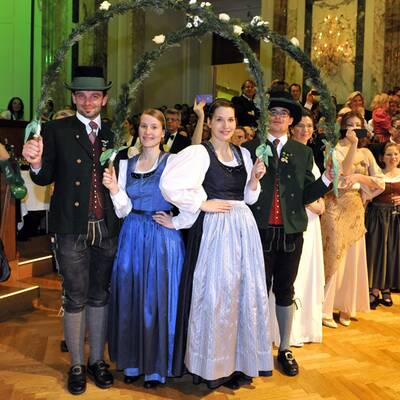 Urige Stimmung beim Steirerball