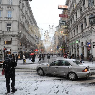 Schneewalze trifft Wien