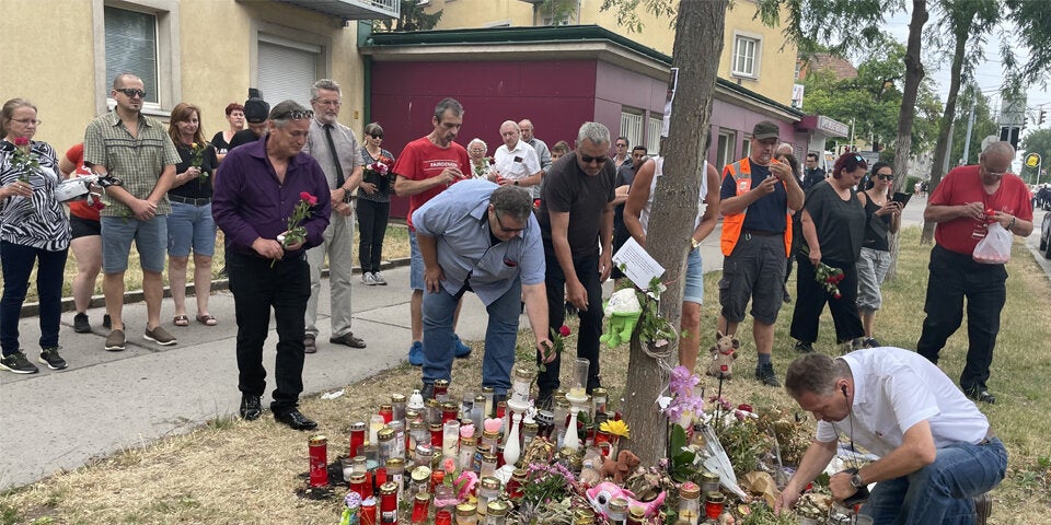 Hunderte Teilnehmer bei Trauerkundgebung für Leonie