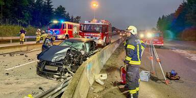 Geisterfahrerin rammt Auto auf der A1  - erste Bilder