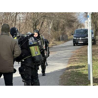 Im Wiener Marchfeldkanal in Floridsdorf sind weitere Leichenteile entdeckt worden