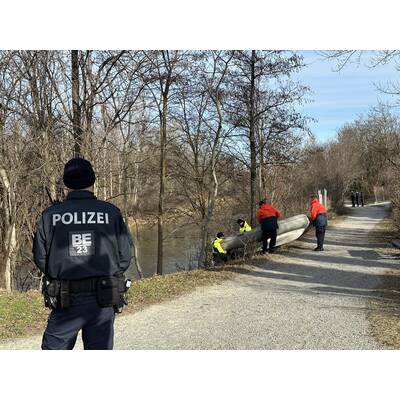 Im Wiener Marchfeldkanal in Floridsdorf sind weitere Leichenteile entdeckt worden