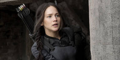 Jennifer Lawrence in Mockingjay 1