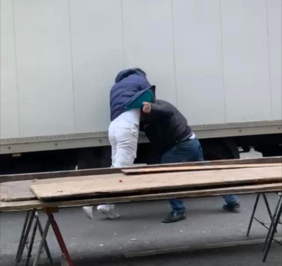 Erneut hindern Schaulustige Wiener Polizei an Amthandlung