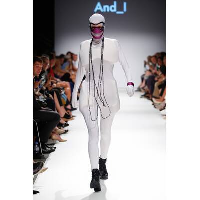 MQ VIENNA FASHION WEEK 18 - Opening