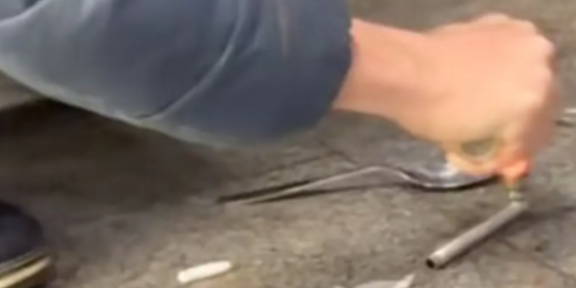 Schock-Video im Netz: Crackpfeife in Wien-Mitte hergerichtet