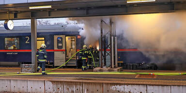 Serien-Feuerteufel z&uuml;ndelte in Uniform