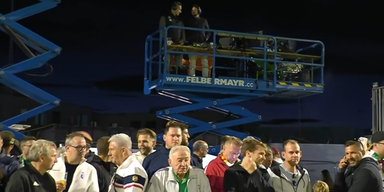 ORF-Duo muss Rapid-Spiel von Kran aus kommentieren