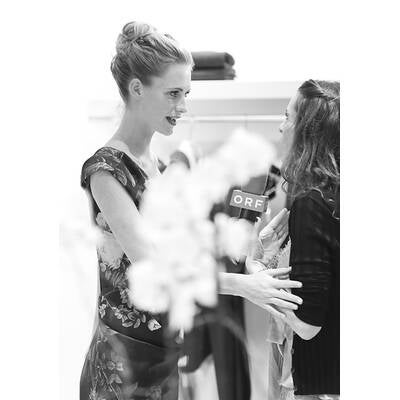 Poppy Delevingne shoppt in Wien