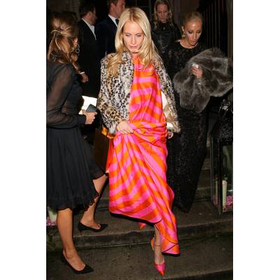 Flop: Poppy geht im Sack-Kleid komplett unter