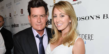 Charlie Sheen, Brett Rossi