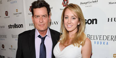 Charlie Sheen, Brett Rossi