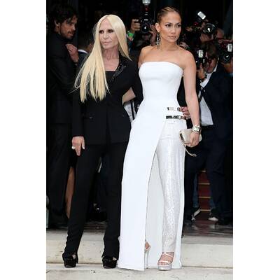 Atelier Versace: J.Lo in Rock & Kleid zugleich
