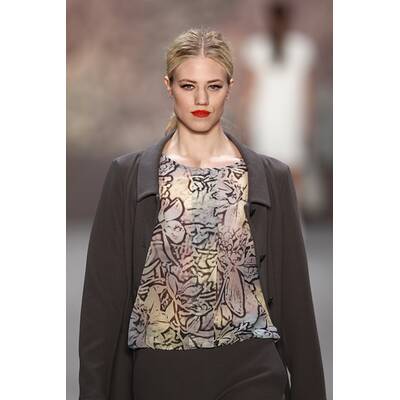 Larissa Marolt bei der Fashion Week Berlin