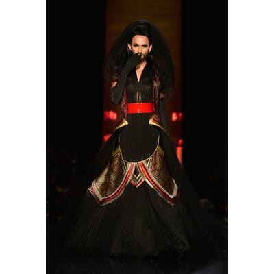 Conchita Wurst läuft für J.P. Gaultier