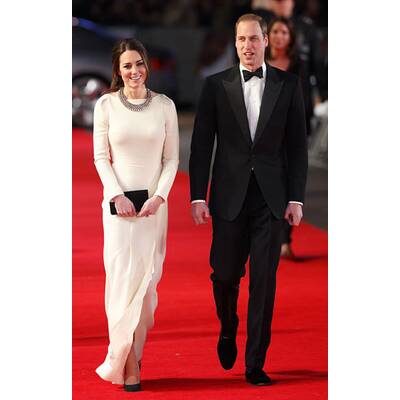 Kate glänz mit 'billigem' Modeschmuck 