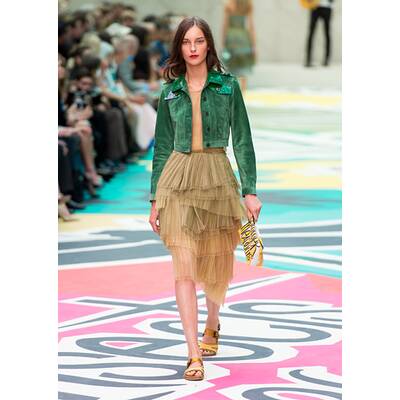 Burberry Prorsum: London Fashion Week SS15 