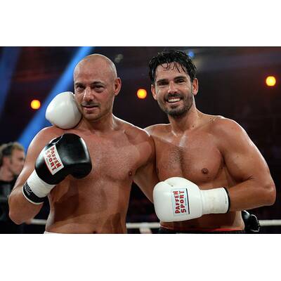 Promi-Boxen: Melanie Müller und Jordan Carver im wilden Duell