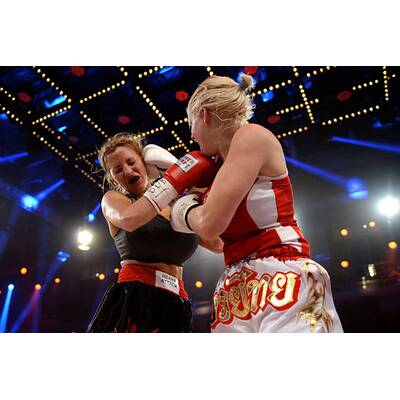 Promi-Boxen: Melanie Müller und Jordan Carver im wilden Duell