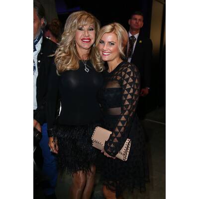 Carmen Geiss: Nippelblitzer bei In Touch Awards 2014