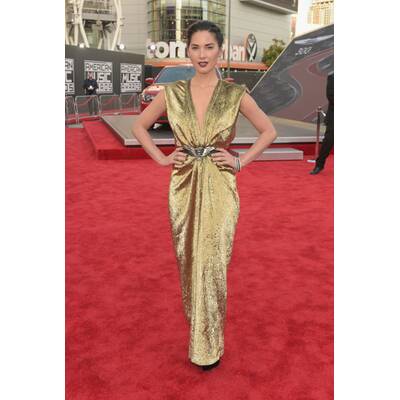 Wer trägt's besser? Meryl vs. Olivia 