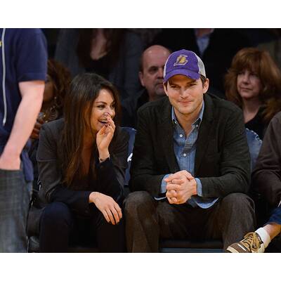 Ashton Kutcher & Mila Kunis: Kiss Cam bei den Lakers 