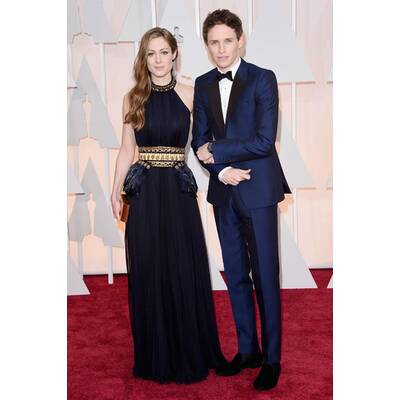 Lady Gaga in Alaia // Schmuck von Lorraine Schwartz & Keira Knightley in Valentino