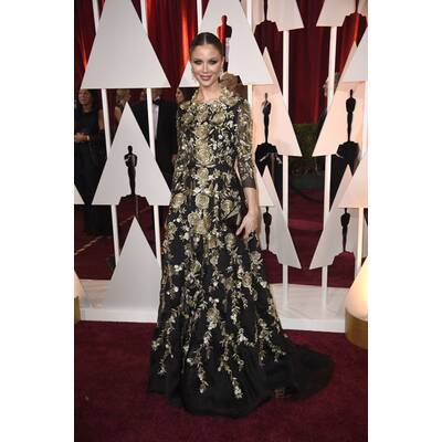 Lady Gaga in Alaia // Schmuck von Lorraine Schwartz & Keira Knightley in Valentino