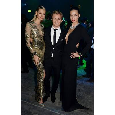 Adriana & Karolina: black & gold 