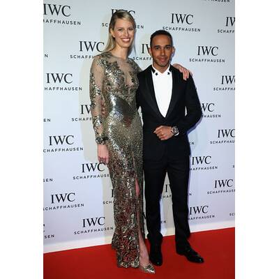 Adriana & Karolina: black & gold 