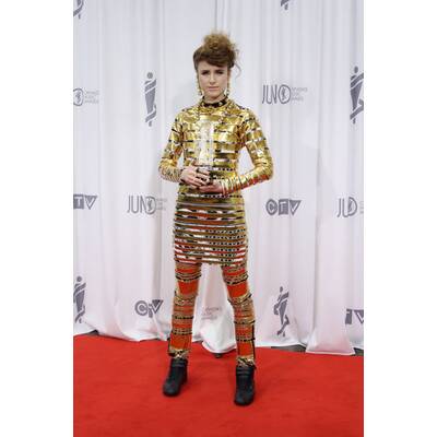 Welcher Kiesza-Look ist der Schlimmste? 