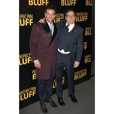 Bradley Cooper im Gehrock