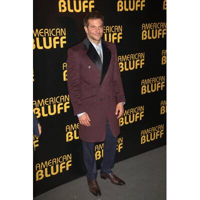 Bradley Cooper im Gehrock